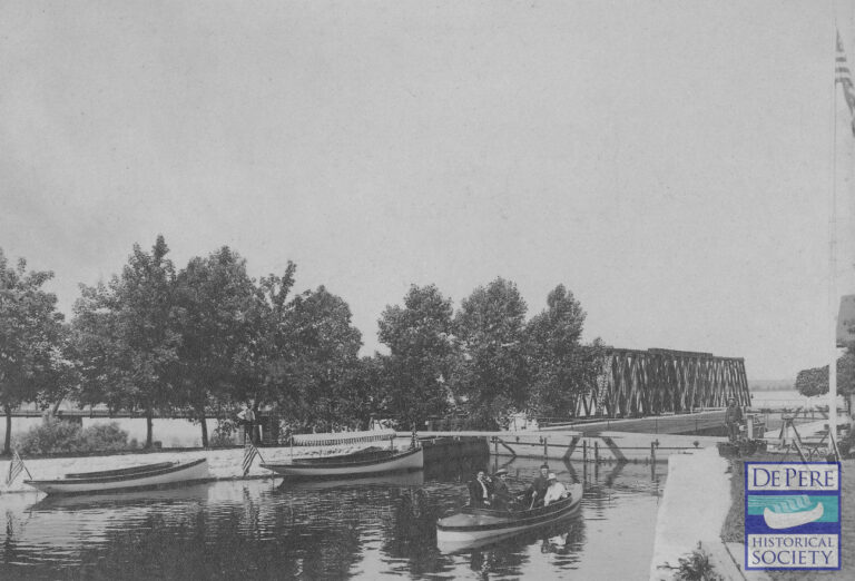 1929 768x522